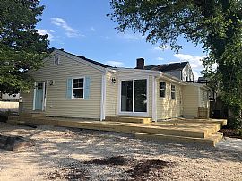 Exclusive Home in Conducive Environment  in Virginia Beach, VA (Photo 2 of 9)