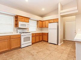 Exclusive 3 Bd2 Ba1,296 Sqft in Las Vegas, NV (Photo 6 of 6)