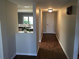 4 Bd2 Ba2,214 Sqft in Las Vegas, NV (Photo 3 of 7)