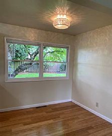 3 Bedroom, 2 Bath Portland Home For Rent in Portland, OR (Photo 4 of 6)