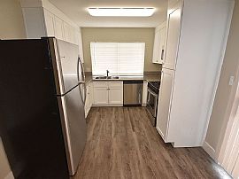 Charming 4 Bd2 Ba  in Las Vegas, NV (Photo 2 of 2)