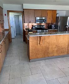 180 Bayview Ave, Portsmouth, Ri 02871 in Portsmouth, RI (Photo 6 of 12)