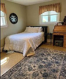 180 Bayview Ave, Portsmouth, Ri 02871 in Portsmouth, RI (Photo 8 of 12)