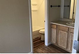 Magnificent Two Bedroom/2 Bathroom Apartment For Rent in Fort Collins, CO (Photo 4 of 5)