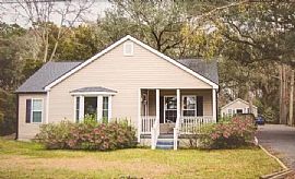 440 Woodland Shores Rd, Charleston, Sc 29412 $800  in Charleston, SC