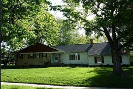 24 Karen Rd, West Hartford, Ct 06117 in Bishops Corner, CT