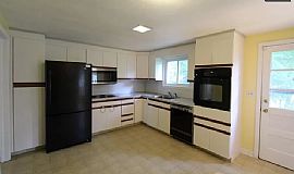 24 Karen Rd, West Hartford, Ct 06117 in Bishops Corner, CT (Photo 6 of 8)