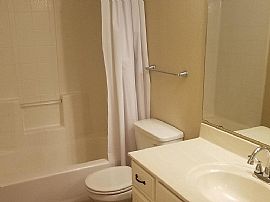 724 S Cheri Lynn Dr, Chandler, Az 85225 in Chandler, AZ (Photo 6 of 10)