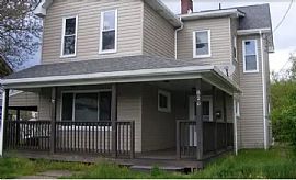 820 3rd Ave, New Brighton, Pa 15066 Rent E$700  in New Brighton, PA
