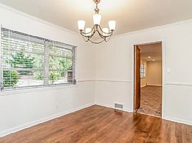 3 Bedroom Home in Decatur, GA (Photo 7 of 12)