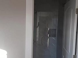 Remodeled Two Bedroom in Oakland, CA (Photo 2 of 6)