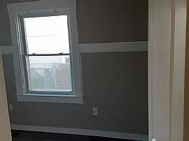 Remodeled Two Bedroom in Oakland, CA (Photo 3 of 6)