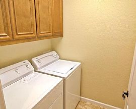 Beautiful 2 Bedroom in Eskaton in Placerville, CA (Photo 10 of 11)