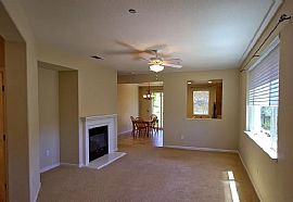 Beautiful 2 Bedroom in Eskaton in Placerville, CA (Photo 4 of 11)