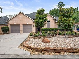 23 Rockledge Dr, Spring in Spring, TX