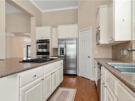 23 Rockledge Dr, Spring in Spring, TX (Photo 5 of 8)