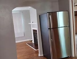 Wyndhurst Rd, Toledo, Oh  in Toledo, OH (Photo 3 of 5)