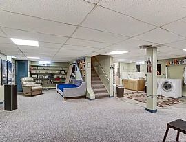 334 Thruston Blvd E, Oakw in Oakwood, OH (Photo 3 of 7)