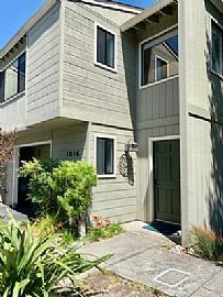 1016 Captains Ct, Santa Cruz in Santa Cruz, CA