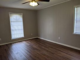 5370 Raines Dr, Mobile, Al 36609 in Mobile, AL (Photo 3 of 11)