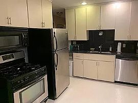 7823 W Hadley St, Milwaukee, Wi 53222 in Milwaukee, WI (Photo 5 of 8)