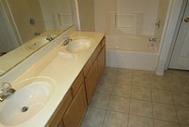 13192 W Desert Ln, Surprise, Az 85374 in Surprise, AZ (Photo 6 of 8)