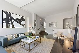 Fantastic Tri-Level 2bed/ 2bath Town-Home Available! in San Francisco, CA