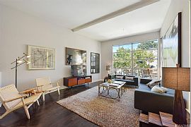 Fantastic Tri-Level 2bed/ 2bath Town-Home Available! in San Francisco, CA (Photo 6 of 12)