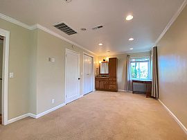 1 Bedroom in Santa Cruz, CA (Photo 5 of 12)