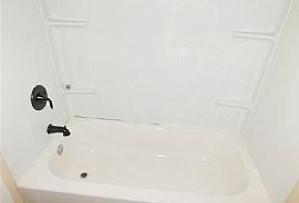 314 Harolds Dr Nw, Huntsville, Al 35806 in Huntsville, AL (Photo 4 of 8)