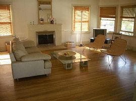 Charming Melrose Hill Hollywood Bungalow in Los Angeles, CA (Photo 2 of 4)