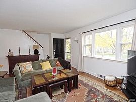 21 Hoyt St, Darien, Ct 06820 in Darien, CT (Photo 3 of 8)