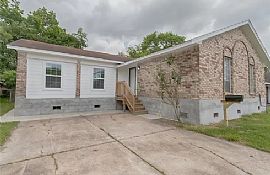 3bedroom 1.5 Bathroom in Texas City, TX (Photo 2 of 12)