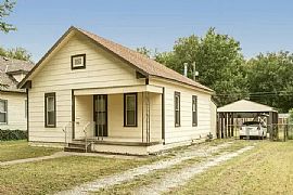 833 S Elizabeth St, Wichita, Ks 67213 Rent Is $800  in Wichita, KS