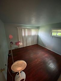  128 W Francis St, Iselin, Nj 08830  in Iselin, NJ (Photo 5 of 8)