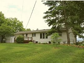 W 9th St, Lawrence, Ks 66049, Rent Is $800  in Lawrence, KS (Photo 6 of 6)