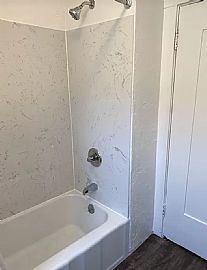 Bedroom 1bathroom  in Oakland, CA (Photo 6 of 10)