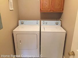 2 Bedroom 1bathroom  in Caledonia, MI (Photo 3 of 11)