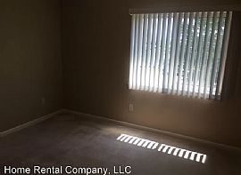 2 Bedroom 1bathroom  in Caledonia, MI (Photo 6 of 11)