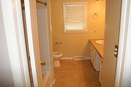Open Floorplan 3bedroom House in Salina, KS (Photo 4 of 12)