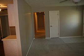 Open Floorplan 3bedroom House in Salina, KS (Photo 5 of 12)