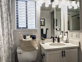 Well Furnished 1bd 1ba in Boise, ID (Photo 5 of 6)