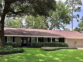 Updated Ranch Home Located in Memorial Bend in Houston, TX (Photo 2 of 12)