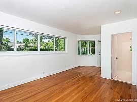 Dreamy Home For Rent in Miami, FL (Photo 2 of 12)