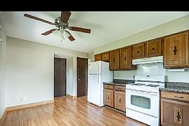 7538 S 75th St, Franklin, Wi 53132 in Franklin, WI (Photo 6 of 12)