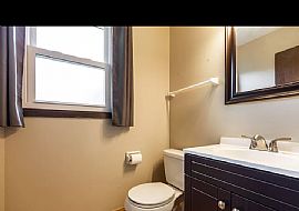 7538 S 75th St, Franklin, Wi 53132 in Franklin, WI (Photo 7 of 12)