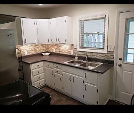 4212 Mcclain Ln Nw, Huntsville, Al 35810 in Huntsville, AL (Photo 3 of 12)