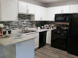 5540 W Harmon Ave, Las Vegas, Nv 89103 in Las Vegas, NV (Photo 6 of 9)