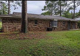 5370 Raines Dr, Mobile, Al 36609 in Mobile, AL (Photo 2 of 12)