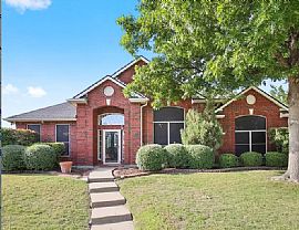 Charming Home in Carrollton, TX